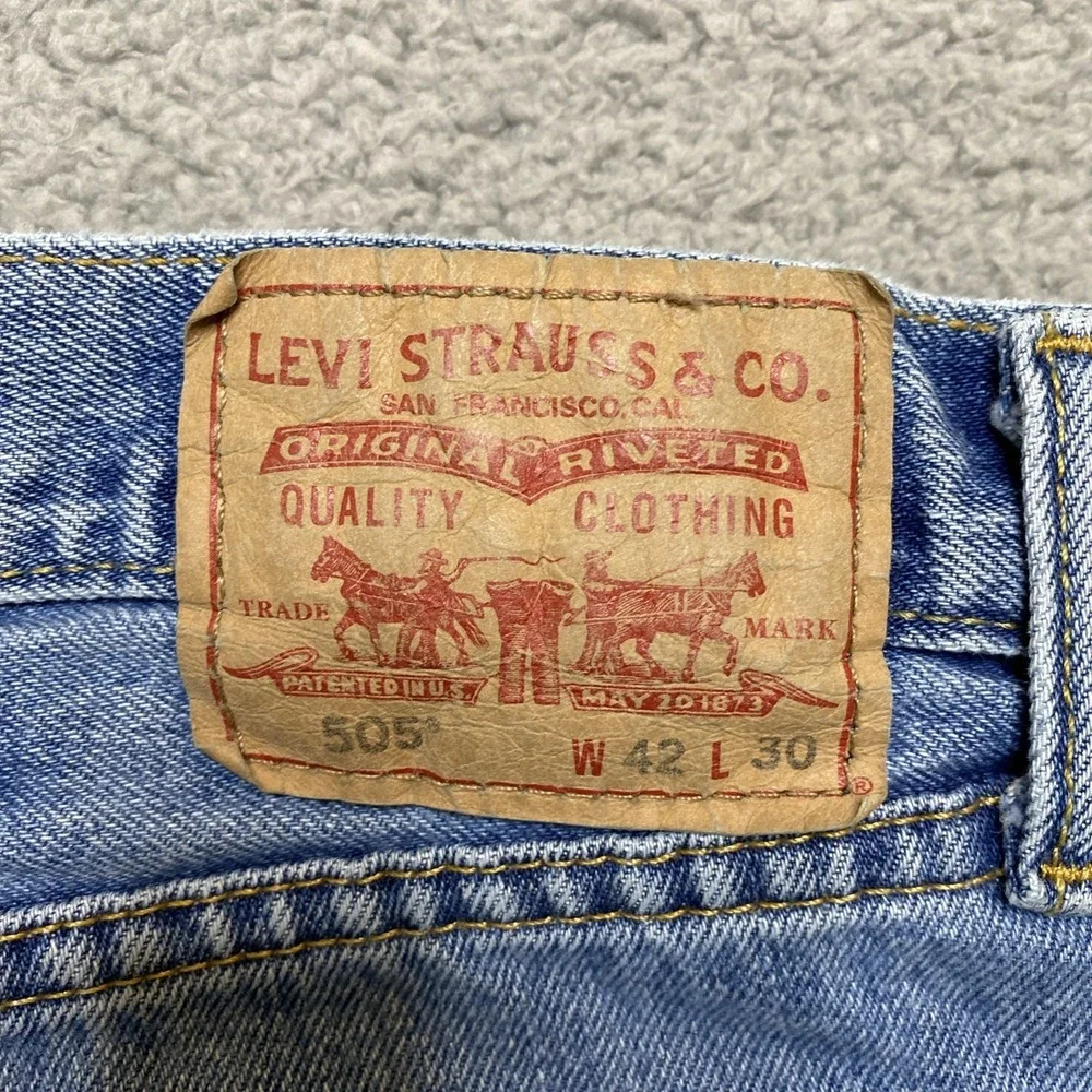 Levi's 505 Jeans Men 42x30 Blue Denim Med Wash Straight Fit 100% Cotton Casual